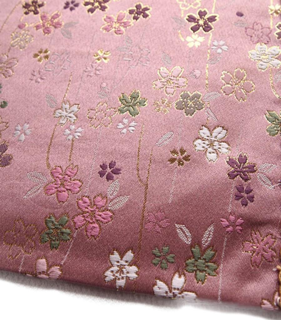 Fire-resistant Buddhist altar mat, cherry blossom pattern, Mio (20-size, Chukyo style, 31 x 47.3 cm), Mio pink
