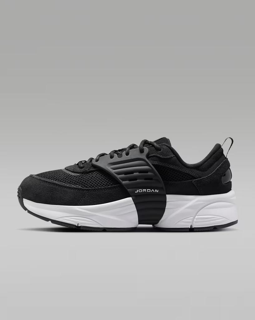 IB3722-008 Nike Jordan Trunner O/S Black White (Men's)