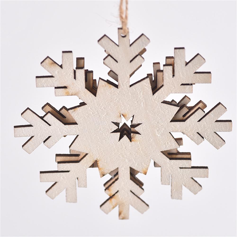 6 PCS Wooden Hollow Snowflake Christmas Vintage Pendants Christmas Tree Hanging Ornaments Xmas Hanging Ornaments DIY Painting