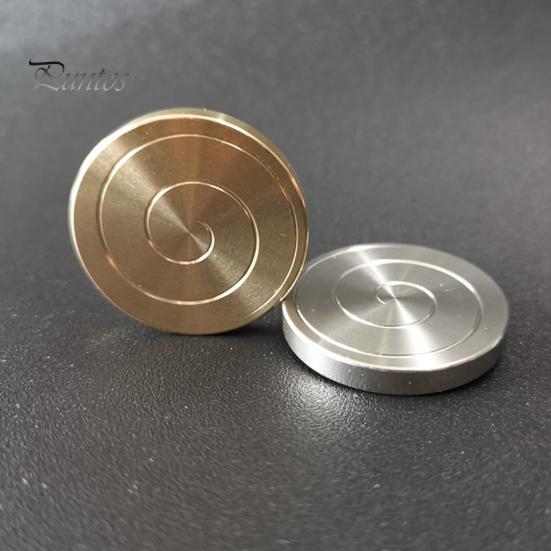 Kreisel Schreibtischspielzeug Stressabbau Angstlinderung Kinder Teenager Erwachsene Tragbares Reise-Metallmünzen-Fidget-Spinner Büro Fingerspitzen-Gyroskop EDC-Spielzeug