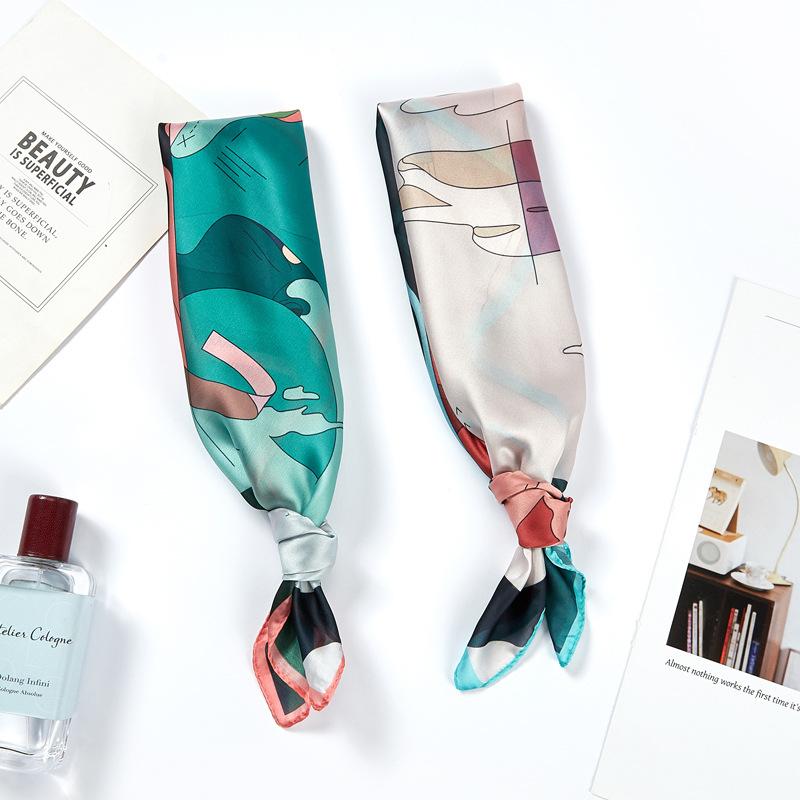 Kleiner Seidenschal für Damen, Frühling und Sommer, neuer Halstuch, vielseitiger Druck, kleiner quadratischer Schal, Geschenk, Seidenschal