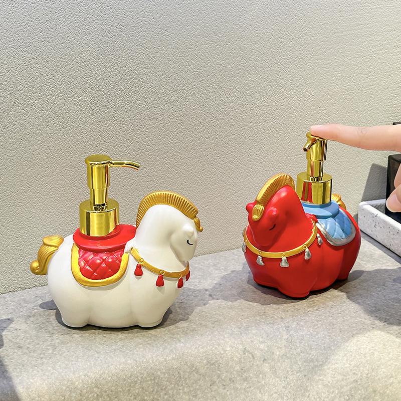 Cute Pony Soap Bottle Press Horse Model Hand Sanitizer Bottle Lotion Bottle Home Bathroom Decoration Ornament Gift