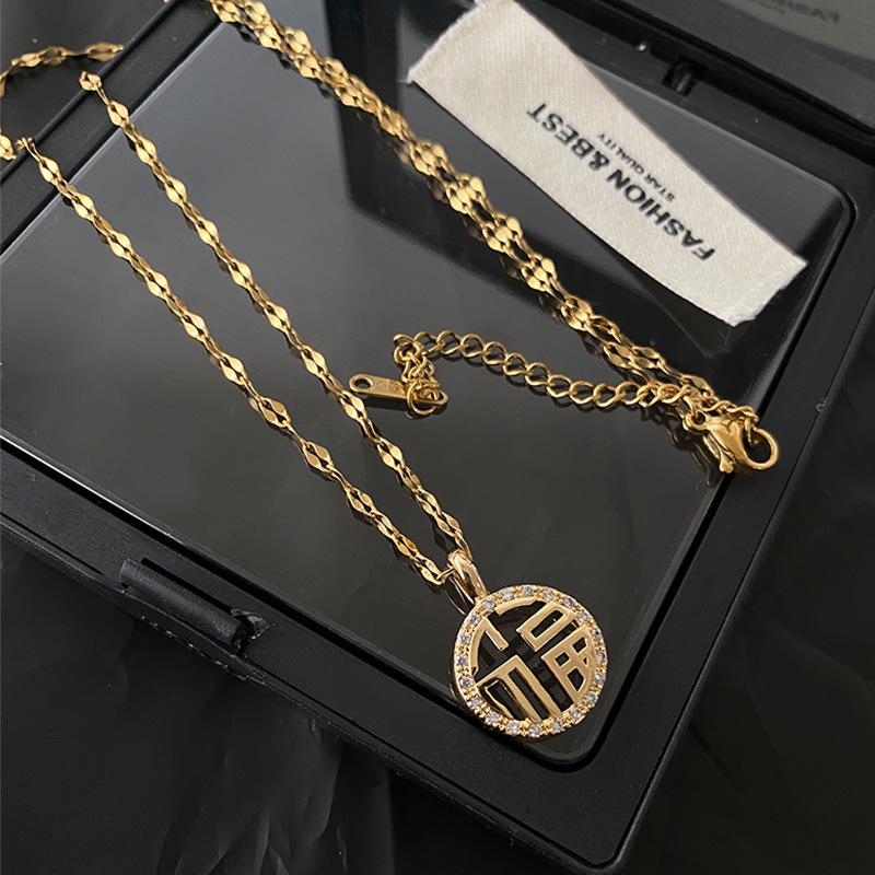 

Ожерелье из титановой стали с характерным рисунком не выцветает, женская летняя универсальная цепочка на шею с высоким чувством, аксессуары в Иу, цепочка на ключицу в национальном стиле