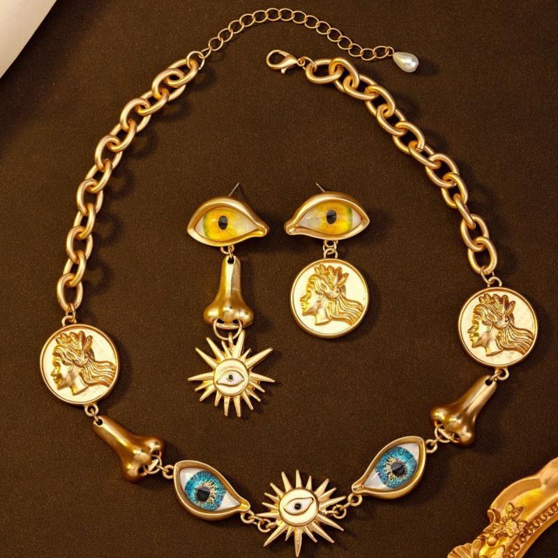 Vintage Devil Eye Necklace Schiaparelli Style Retro Nose Pendant Sweater Chain