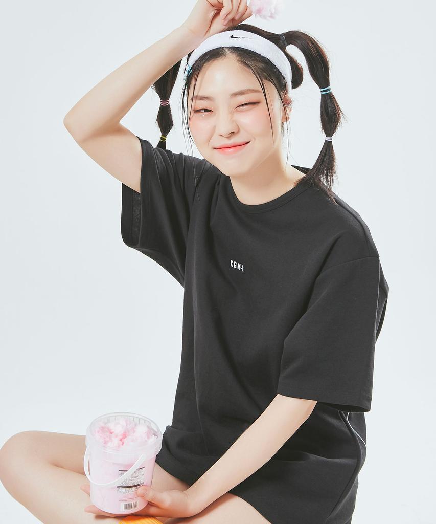 Kagamiel Oversized Square Print T-Shirt Black