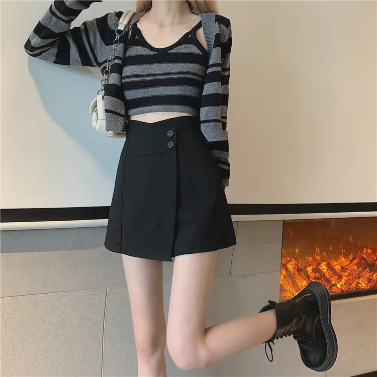 

Women s High-Waist Black A-line Wide-Leg Shorts - Autumn/Spring S чорний