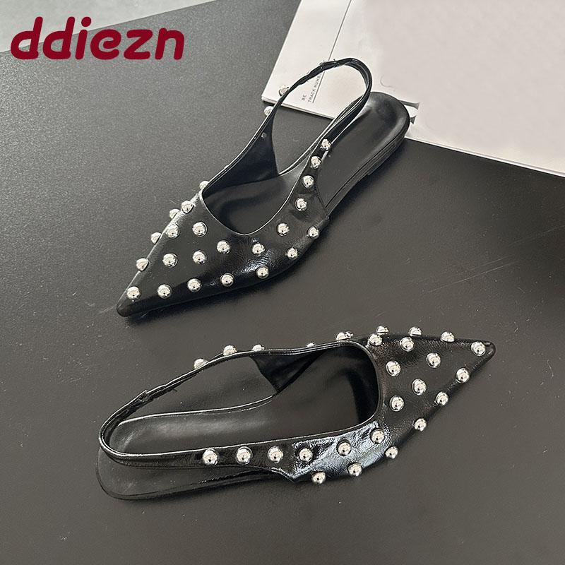Fashion 2025 New Fashion Metal Rivet Women Flats Sandals Shoes Slides Female Shallow Footwear Pointed Toe Ladies Sandals Slip On Shoes