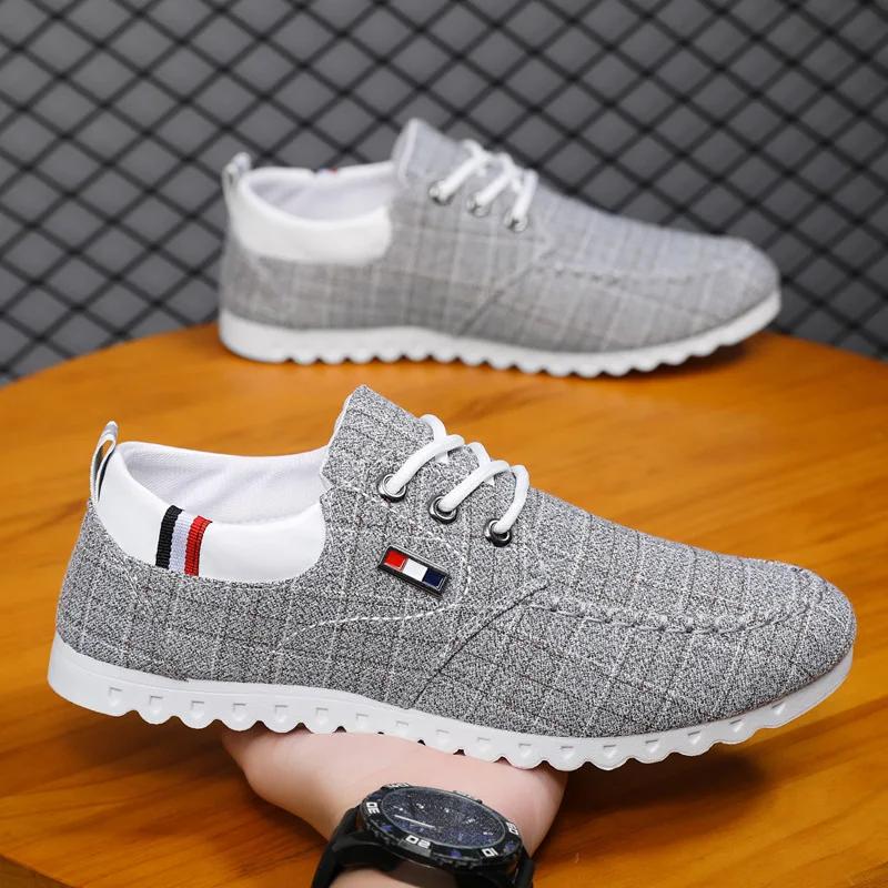2024 Frühling Neue Herren Freizeitschuhe Retro Lässig Übergröße Atmungsaktiv Bohnenschuhe