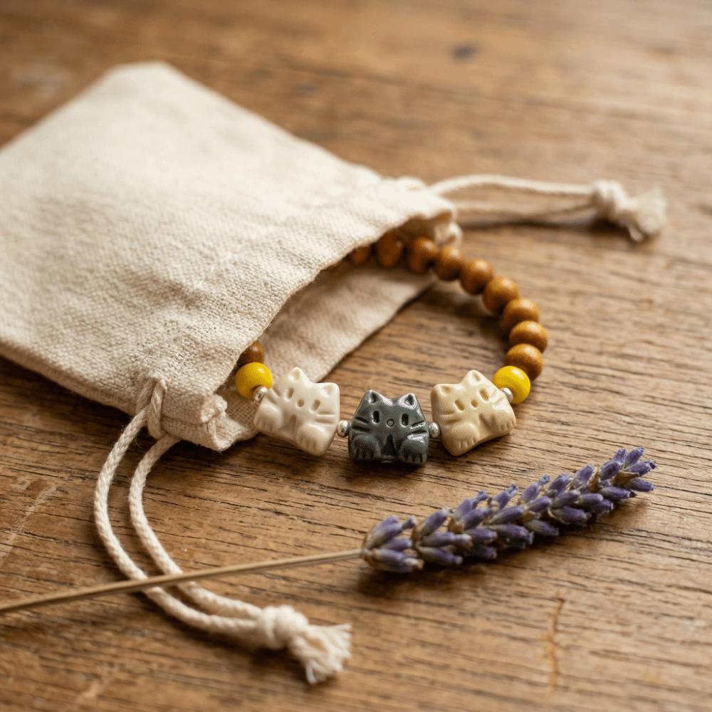 Hand Jewelry Cute Biscuit Cat Bracelet Wristband Adjustable Cat Beads Bracelet Retro Women Hand Bracelet Hand Accessory