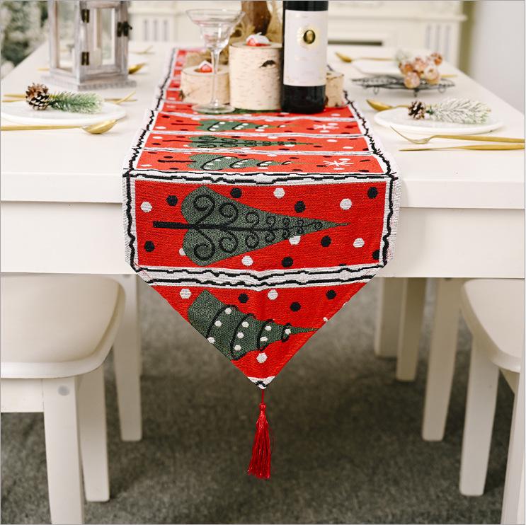 Christmas Table Runner: Creative Holiday Tablecloth for Dining or Coffee Table, Heat-Insulated Festive Decoration