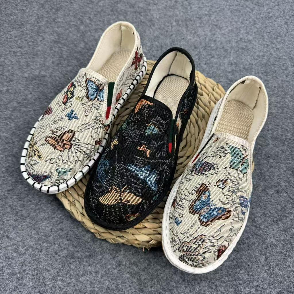 Handbestickte alte Peking-Stoffschuhe, Segeltuchschuhe, Paar Freizeitschuhe