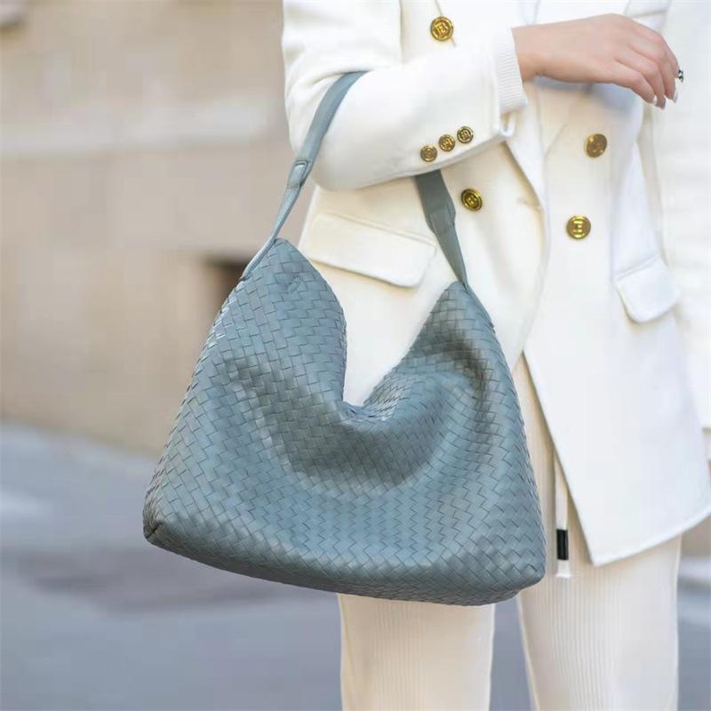 2025 New Fashionable Leather Tote Bag+large Capacity Handbag+sheepskin Woven Multifunctional Shoulder Bag