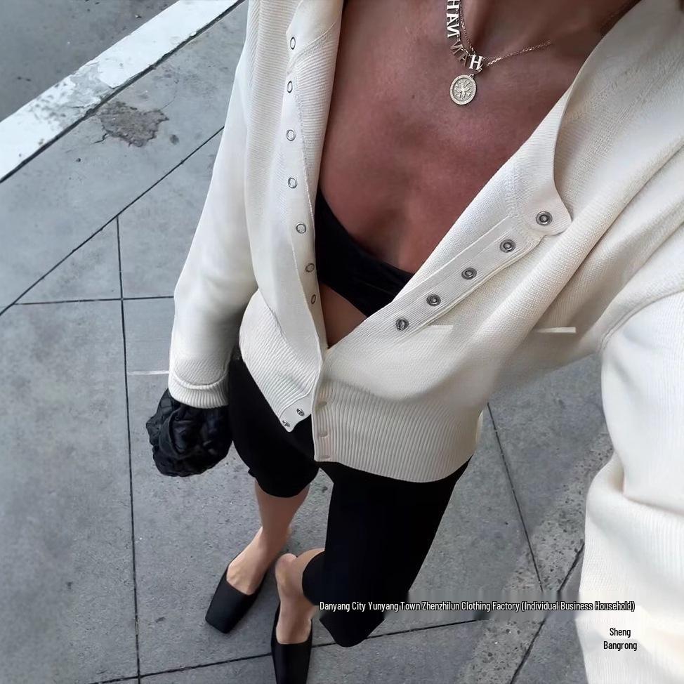 High-Waisted Women's Knitted Cardigan with Round Neck and Single-Breasted Design - European and American Style Niche Innerwear Top