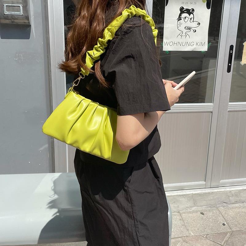 Bag women's summer new white pleated cloud underarm bag texture niche versatile single shoulder messenger bag