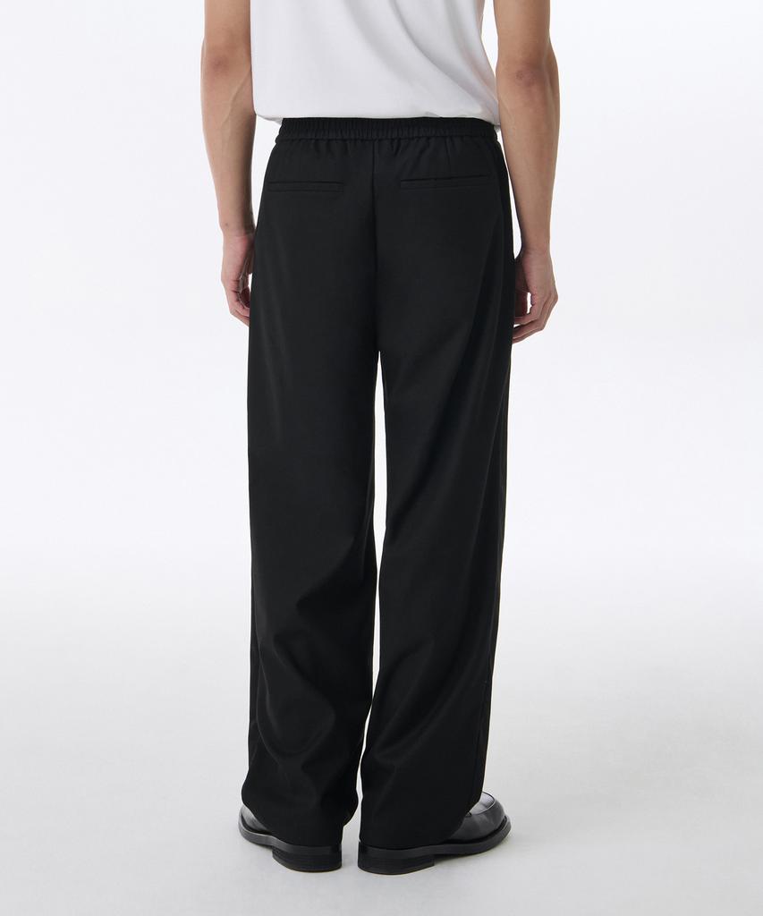 Musinsa Standard Brushed One-Pleat Wide Banded Slacks [Black]