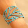 Bold Leaf Charm Openwork Bracelet Retro Style Iron Wrist Chain Accessory for Everyday or Party Wear