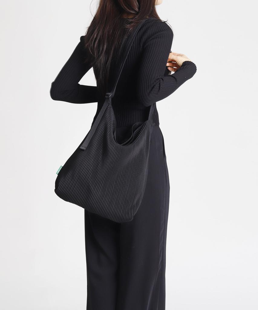 Green Stuff Spacious Loose Fit Shopper Bag 57 Pleated - Black
