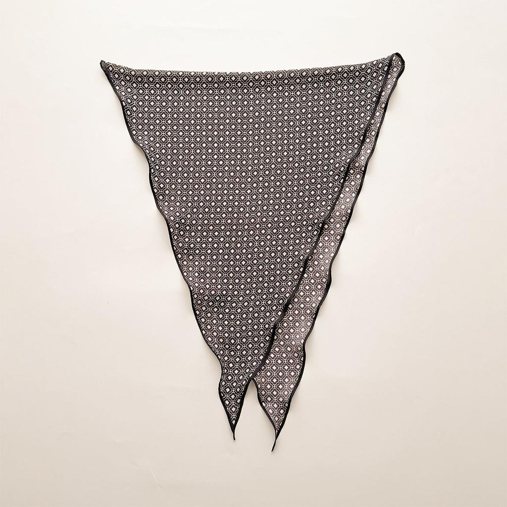 Retro Cashew Print Silk Scarf Accessories Rhombus Versatile Triangle Scarf Spring And Summer Thin Out Clothing With Shawl