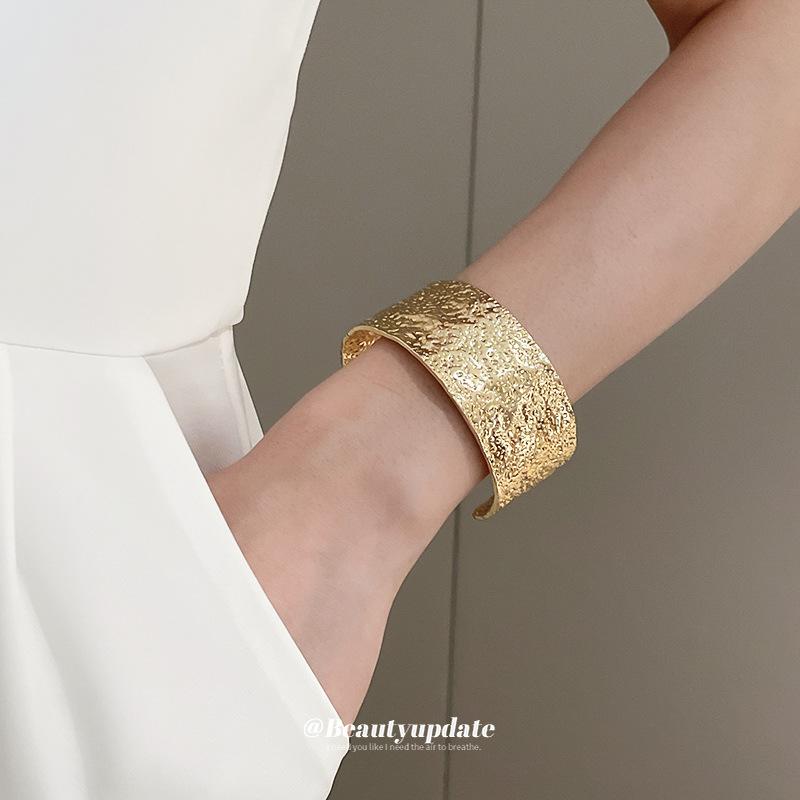 Minimalist Metal Grid Bracelet - European & American Fashion Niche, High-end Style Hand Jewelry