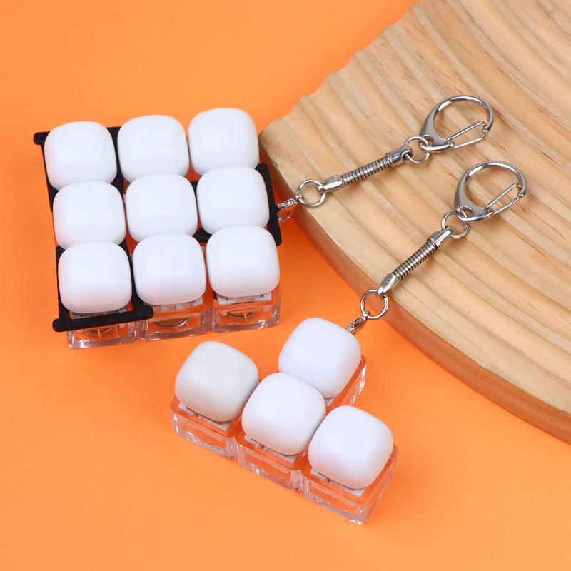 Relaxing Diy Keyboard Keychain Keycap Keys Button Finger Keyboard Cap 1/2/3/4/9Keys Relief Stress Clicker Toy Child Adult