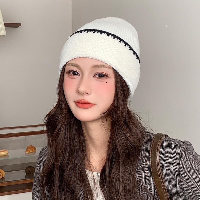Color blocking Knitted Hats for Women Warm and Ear Protecting Woolen Hats for Autumn and Winter  Face Enhancing Small Headscarves Cold Hats