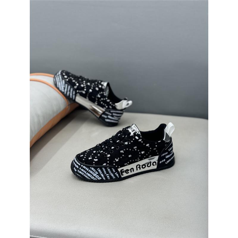 New comfortable shoes sneakers breathable and comfortable bm