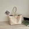 Women Fashion Large Capacity Single Shoulder Underarm Commuter Daily Tote Handbag
