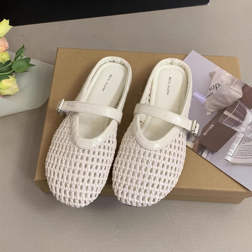 Flat bottom soft bottom bag head slippers women's outer wear 2025 summer new one-word belt Mary Jane woven hollow lazy shoes