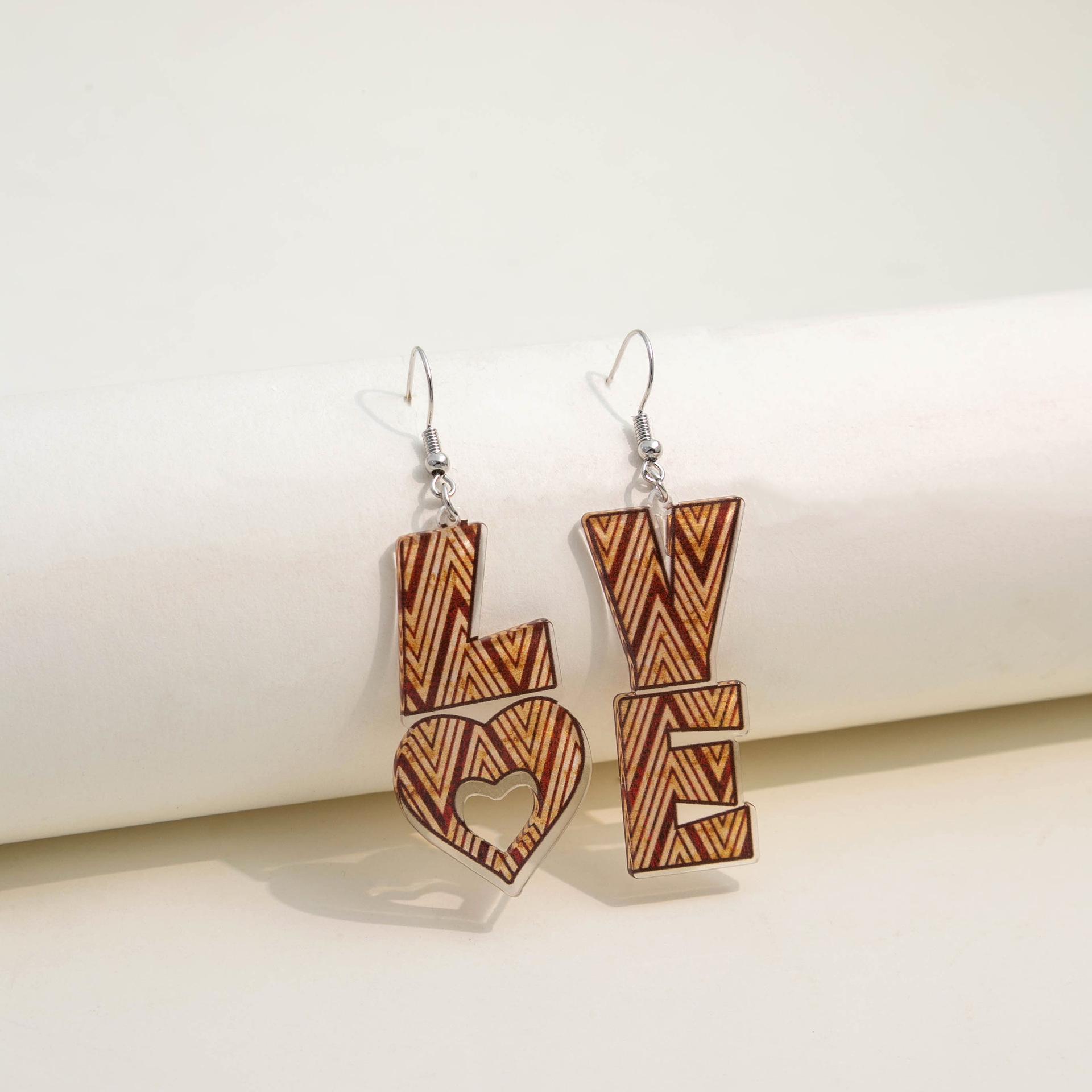 

Романтичні акрилові сережки Райдужне кохання до Дня святого Валентина для жінок