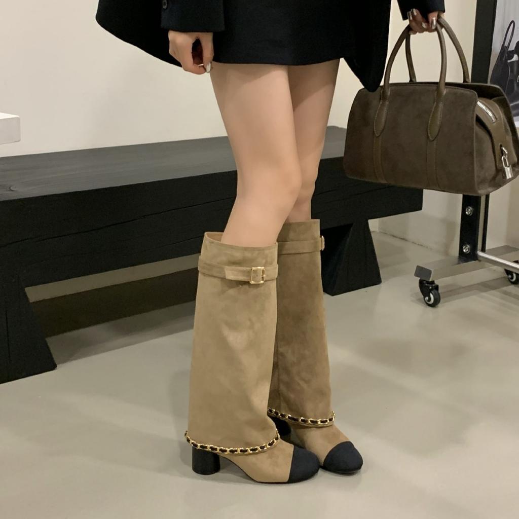 In the Autumn of 2025, the New Retro Thick High-heeled Small Fragrant Style Shows Thin Tall and Simple Boots for Women