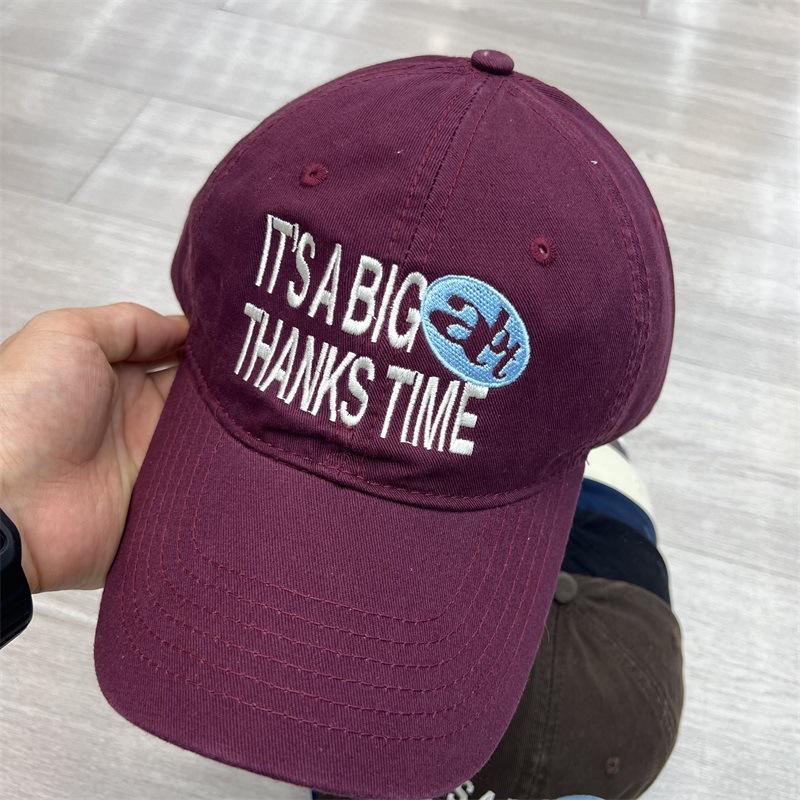 Street embroidery alphabet baseball cap men's and women's sun hat versatile soft top shows the face small cap tide