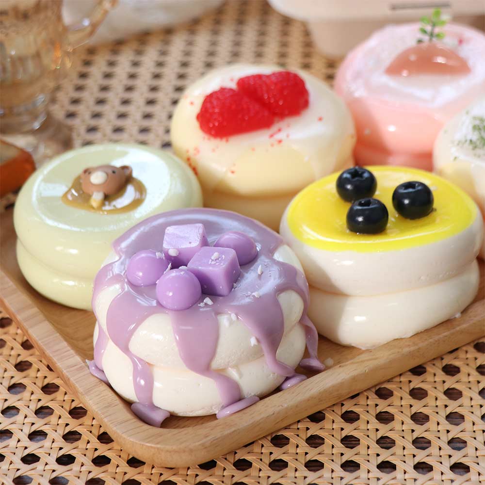 Cute Cake Soufflé Squeeze Toy Simulation Design Slow Rebound Toy Kid Gifts