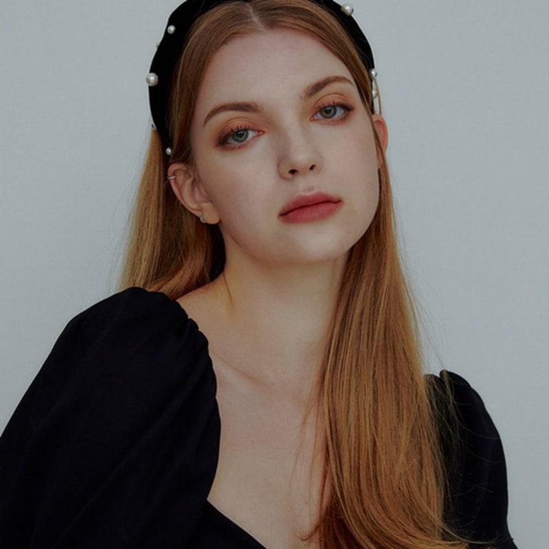 

L`HEUR PERLE HAIRBAND BLACK