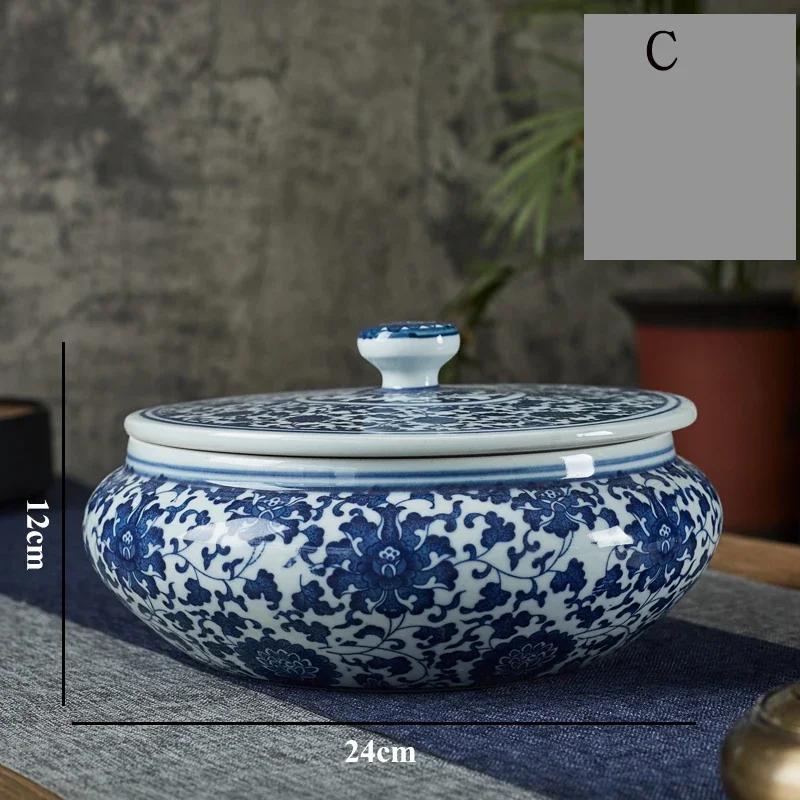 Vintage Ceramic Storage Jar with Lid Blue Flower Pattern Tea Caddy Living Room Ornament Flat Belly Ceramics Jar Home Decoration