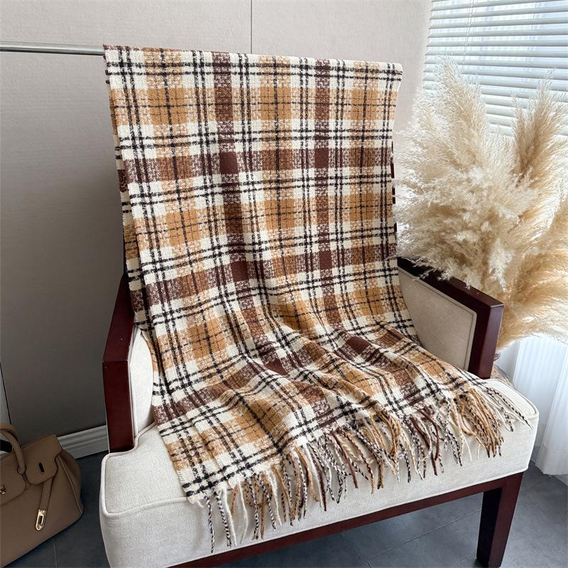 

Элегантный зеленый клетчатый шарф с кисточками - Мягкая, теплая полиэстеровая шаль для женщин, идеально подходящая для уличной моды, не деформируется, обладает сильным декоративным эффектом 200x65cm with tassel