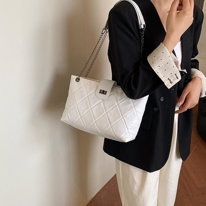 Casual Large-capacity Diamond Women's Summer New Simple Fashion Embroidery Thread Chain Shoulder Tote Bag