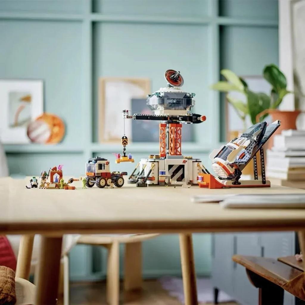 Space Base and Rocket Launchpad Building Blocks Space Toy for Boys Kids Birthday Christmas Gifts