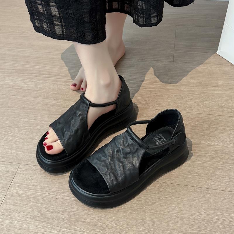 Fashion Temperament Thick-soled Open-toed Casual Sandals Women's 2025 New Outer Wear Summer Retro Versatile Height-increasing Roman Shoes