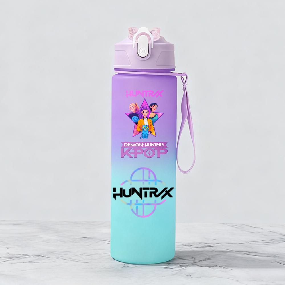 Demon Hunters Huntr Rumi Mira Zoey Jinu Celine Plastic Water Cup Pop Drinking Bottle School Huntrix Gourde ML KPOP X K 800 Kid Friendly Entertaining