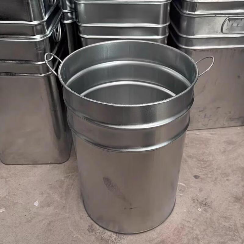 

Galvanized Trash Can Liner