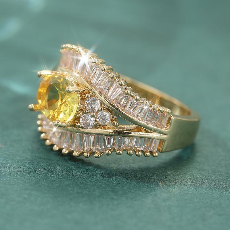 Vintage Bohemian Golden Color Copper Ring With Oval Synthetic Zirconia Women Banquet Party Fashion Ring Trend Jewelry