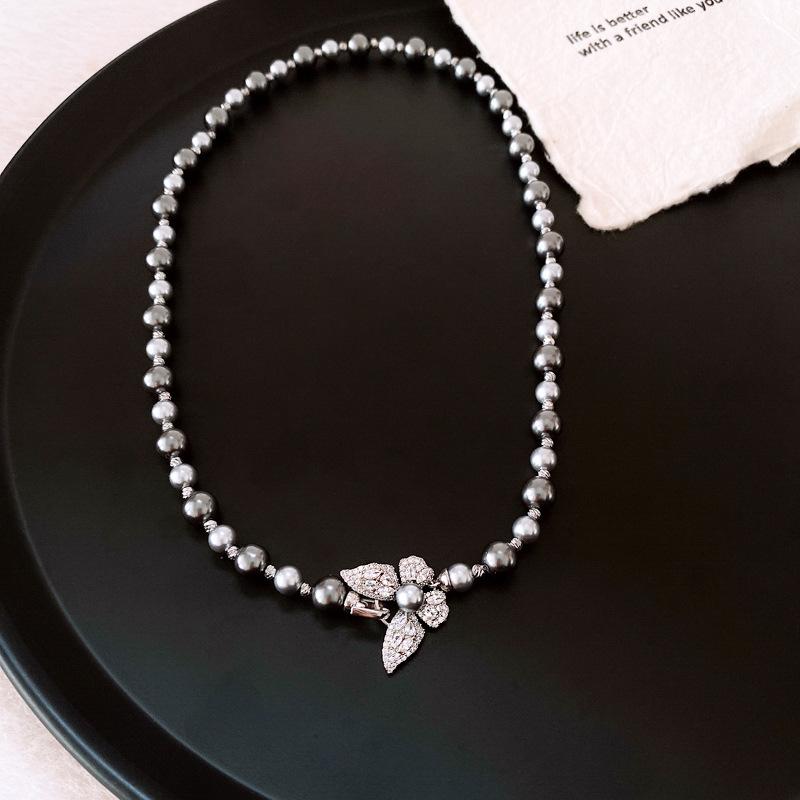 Französischer Barock Unregelmäßige Wassertropfen Perlenkette Leichter Luxus Elegant Temperament Schlüsselbeinkette Vintage Vielseitige Halskette Frauen