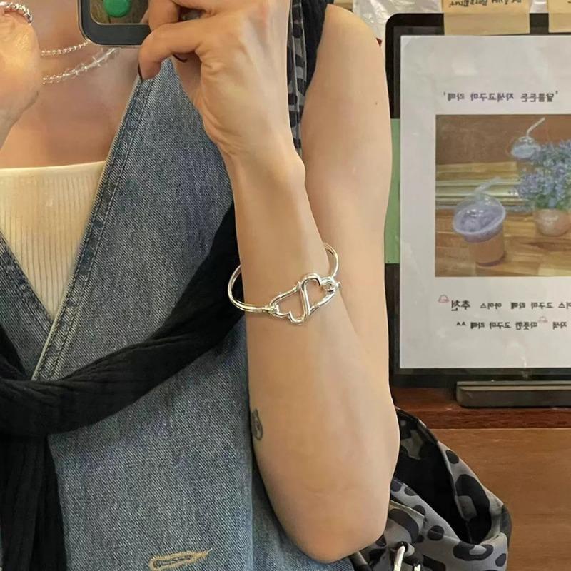 Korean Fashion Shiny Double Heart Minimalist Design Bangle Bracelet For Women