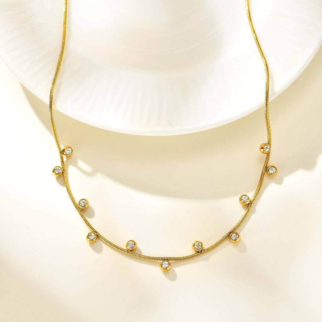 Wind Stainless Steel Round Snake Chain Necklace Ladies Luxury Shiny Zircon Collarbone Chain Nc-2383