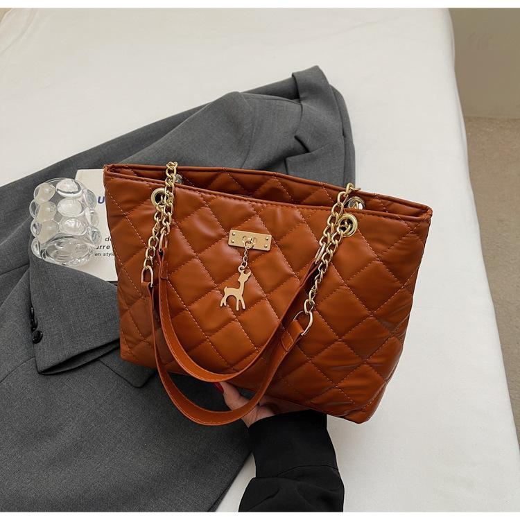 

Deer shoulder bag rhombus women s bag bag women s 2025 autumn new chain bag large-capacity bag wholesale коричневый