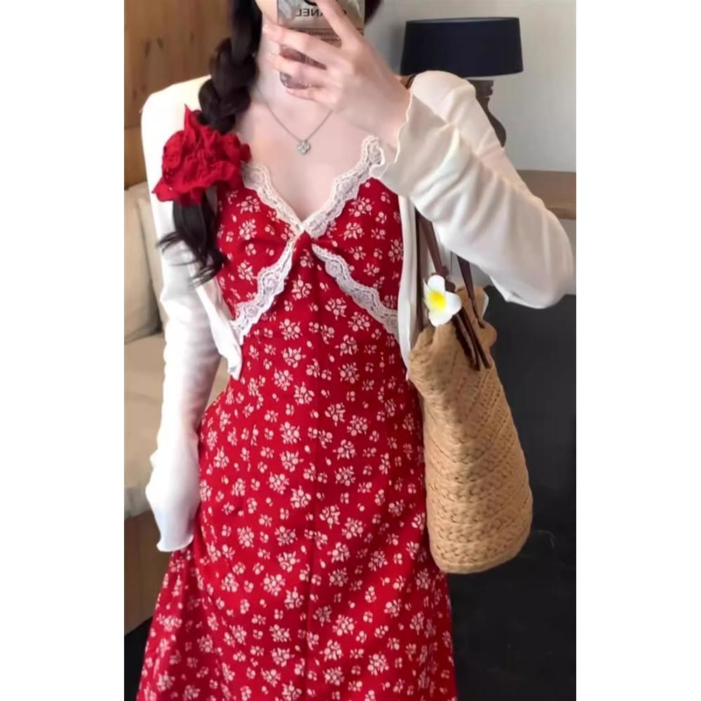 Retro květinové šaty temperamentní červené šaty dámské léto spice girl pas dovolená vítr pobřeží moře áčkový šaty na ramínka
