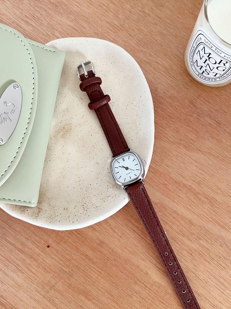 Watch Female Niche, Simple Temperament, Sense Of Luxury, Small Dial, Exquisite Versatility, Special Quartz Watch For Postgraduate Entrance Examination