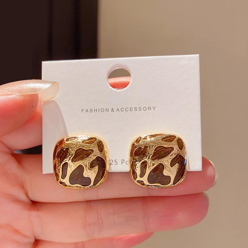 Retro Geometric Leopard Print Gold Square Stud Earrings for Women - Unique and Versatile Design