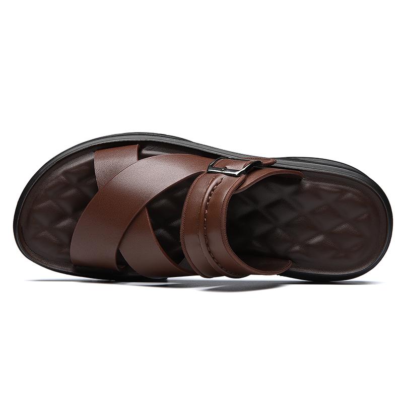 Herren flache Hausschuhe Sommer Braune Römische Sandalen Retro Schwarzes Leder Breite Zehenpartie Strandschuhe für Vater Übergröße