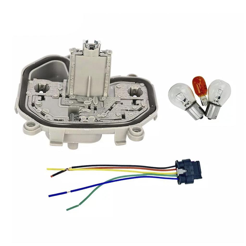 Zadní pravý držák zadního světla a zástrčka žárovky 68270837AA pro Jeep Renegade 15-23